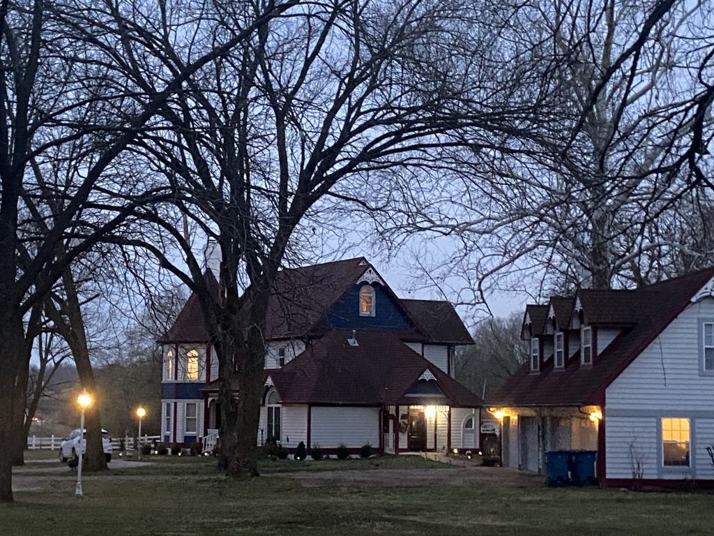 evening look at the side of the Victorian inn